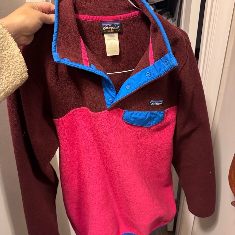 Patagonia Fleece Pullover with Pink and maroon